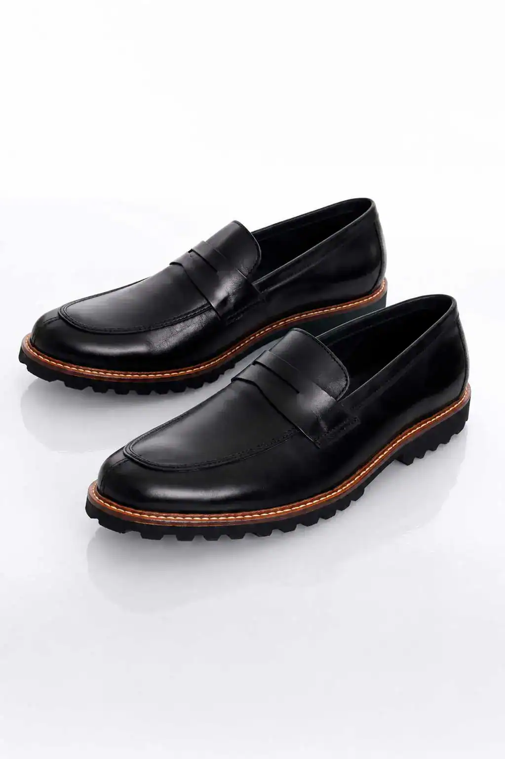 Calzado Mocasin Tractor Negro